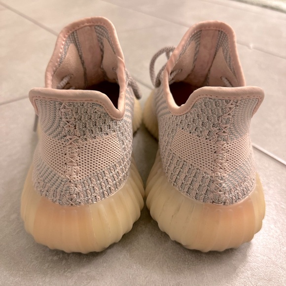 Yeezy Boost 350 V2 Synth - Sz 6.5 women’s - Picture 6 of 11